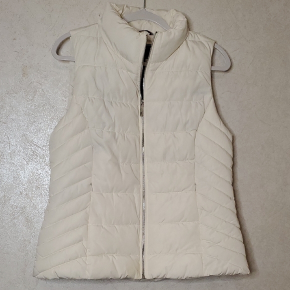 Tommy Hilfiger Jackets & Blazers - Tommy Hilfiger Cream Puffer Vest